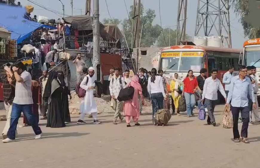 अमृतसर बस अड्डे पर बसों की आवाजाही सामान्य, कर्मचारियों की हड़ताल का नहीं दिखा असर