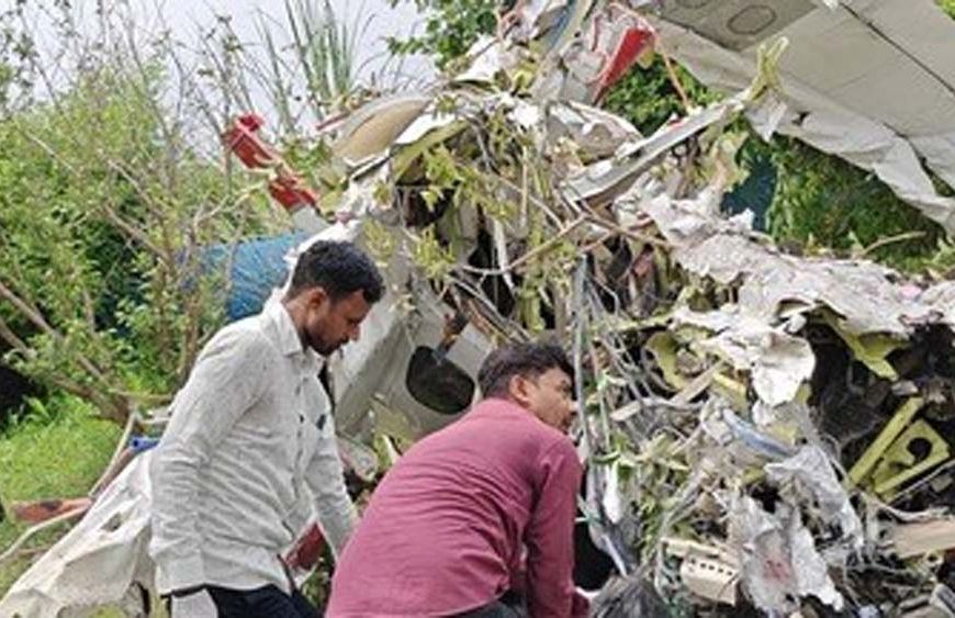 कानपुर में ट्रेनिंग विमान क्रैश, दो ट्रेनी पायलटों की मौत; गंगा बैराज के पास हादसा