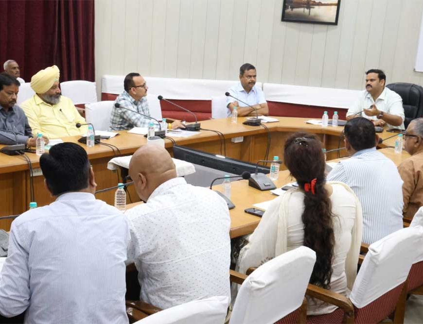 श्रमिकों का कल्याण मध्यप्रदेश के समावेशी और सशक्त विकास की आधारशिला : संभाग आयुक्त  कर्मवीर शर्मा
