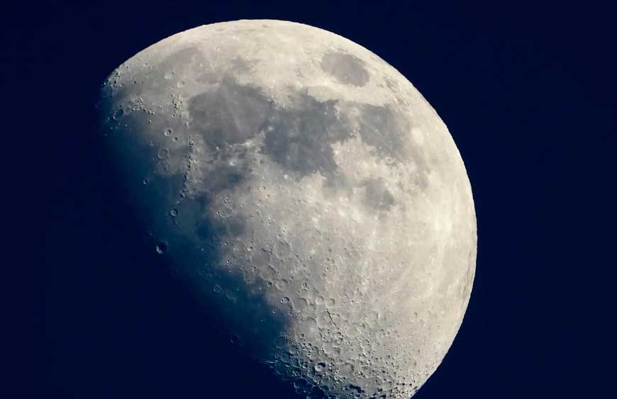 चांद पर भी जिंदा रह सकते हैं धरती के माइक्रोब्स! NASA की स्टडी में बड़ा खुलासा