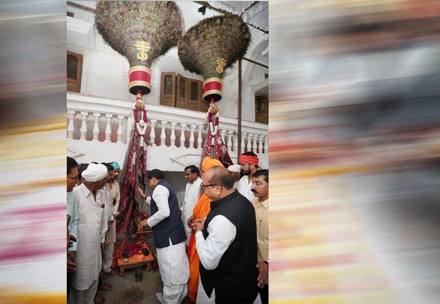 मुख्यमंत्री डॉ. यादव ने उज्जैन में वाल्मीकि धाम आश्रम में किया छड़ी-पूजन
