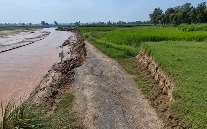 टांगरी नदी के तेज बहाव से तबाही, कई गांवों में कृषि भूमि नदी में समाई