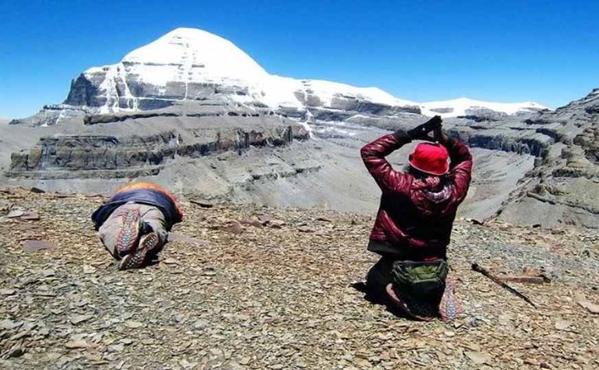 कैलाश मानसरोवर यात्रा में एक दिन की देरी बनी जीवनरक्षक, CA और 20 दोस्तों की जान बची