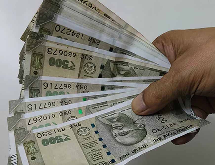 MP में कर्मचारियों की पेंशन पर बड़ा फैसला, सेवा अवधि का मुद्दा तय करेगी हाईकोर्ट की बड़ी बेंच