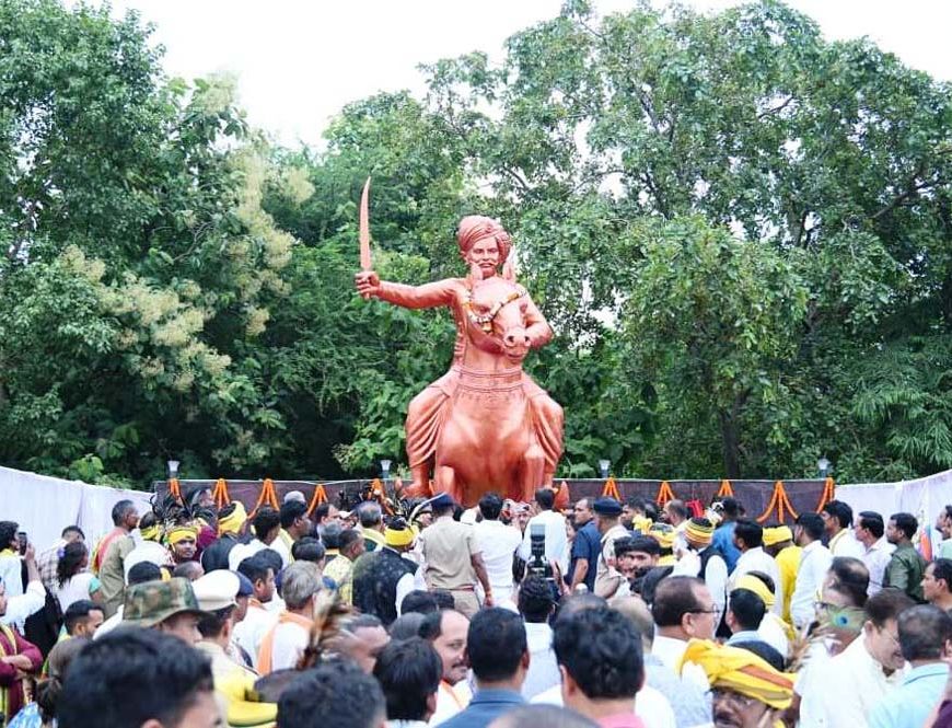 शहीद वीर नारायण सिंह का जीवन सेवा, संघर्ष और राष्ट्रप्रेम की मिसाल :  अरुण साव