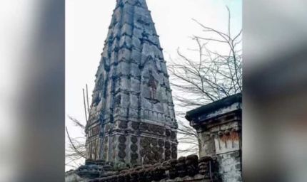 मदरसे के लिए मंदिर की जमीन पर कब्जे का आरोप, पाकिस्तान में 125 साल पुराना हिंदू मंदिर ढहाया