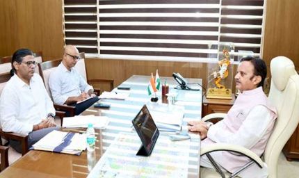 ड्यूटी पर तैनात चिकित्सक निर्धारित समय पर उपस्थित रहें: उप मुख्यमंत्री शुक्ल