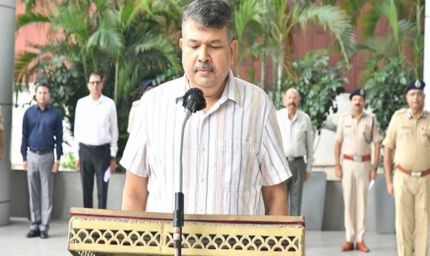 पुलिस मुख्‍यालय में हुआ राष्ट्रगान एवं राष्ट्रगीत का सामूहिक गायन