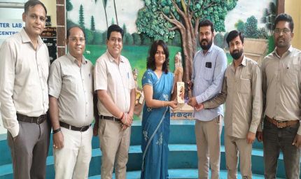कीर्ति सिंह द्वारा रचित पुस्तक 'अप्सराएँ: सम्मोहन से परे' का भव्य विमोचन