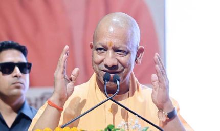 विदेशी आक्रांताओं ने मंदिरों को तोड़ा, लेकिन भक्ति नहीं डिगा पाएः मुख्यमंत्री