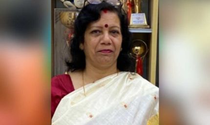 सूचनाओं के महासागर में विवेक और जीवन-मूल्यों की राह दिखाता शिक्षक