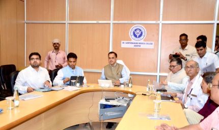 जोधपुर की स्वास्थ्य व्यवस्थाओं की मुख्य सचिव ने की समीक्षा, हाई रिस्क प्रेगनेंसी की मॉनिटरिंग पर जोर