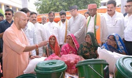 बाढ़ पीड़ितों को CM योगी का भरोसा- आपदा की इस घड़ी में आप अकेले नहीं, डबल इंजन सरकार आपके साथ