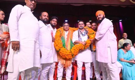 राजधानी लखनऊ में दानिश आजाद अंसारी ने दिया समाजवादी पार्टी को जवाब, कुंवर बासित अली के स्वागत में उमड़ा जनसैलाब