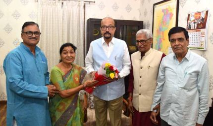 छत्तीसगढ़ी को आठवीं अनुसूची में शामिल करने की मांग, भाषाविदों ने राज्यपाल से की मुलाकात