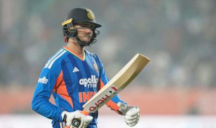 T20 में बल्ला खामोश, पूर्व दिग्गज ने अभिषेक को दी टेस्ट खेलने की सलाह; अफगान सीरीज से पहले बड़ा सवाल