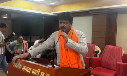 प्रधानमंत्री नरेंद्र मोदी के 25 वर्षों की जनसेवा की यात्रा कार्यकर्ताओं के लिए प्रेरणास्रोत - संजय श्रीवास्तव