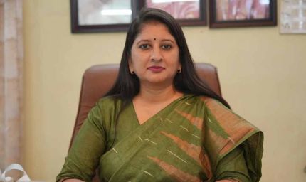 डॉ. वर्णिका शर्मा की अनुशंसा पर प्रदेश के स्कूलों एवं बालिका छात्रावासों में सेनेटरी पैड वेंडिंग मशीन की सुविधा उपलब्ध कराने पर जोर