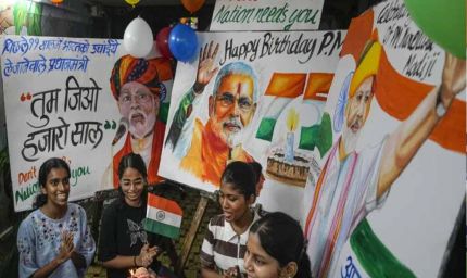 मोदी के सार्वजनिक जीवन के 25 वर्ष पूरे, BJP 17 सितंबर को जलाएगी एक लाख दीप