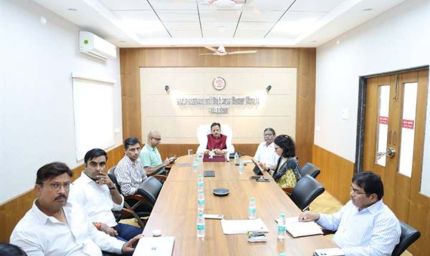 पूरे क्षेत्र को स्वास्थ्य सेवाओं से कवर करें, शत-प्रतिशत टीकाकरण एवं गर्भवती महिलाओं का समय पर पंजीयन एवं एएनसी जांच सुनिश्चित हो: उप मुख्यमंत्री  शुक्ल