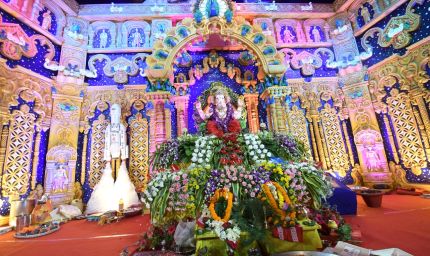 गणेश चतुर्थी पर 200 साल बाद दुर्लभ संयोग, भद्र-मालव्य राजयोग से चमकेंगी 5 राशियां