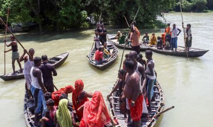 बिहार में बाढ़ का खतरा बरकरार, गंगा समेत कई नदियां खतरे के निशान से ऊपर