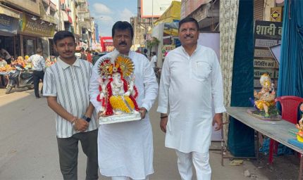 विघ्नहर्ता भगवान गणेश की भक्ति में रमा संजय श्रीवास्तव का निवास’
