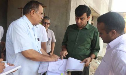 छात्रावास में खेल मैदान करें विकसित, उच्च गुणवत्ता के मटेरियल करें उपयोग :- कलेक्टर