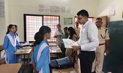 विद्यार्थियों के शिक्षा और पोषण पर दिया जाए विशेष ध्यान-कलेक्टर