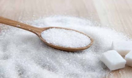 Sugar Price: त्योहार से पहले चीनी के दाम घटे, 65 से 58.5 रुपये किलो हुई कीमत