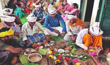 बस्तर में नवाखाई तिहार की शुरुआत, इंद्रावती तट पर लगी विशेष सेवा अर्जी