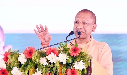 सीएम योगी ने यूपी में एक लाख नई नौकरियों का किया ‘श्रीगणेश’