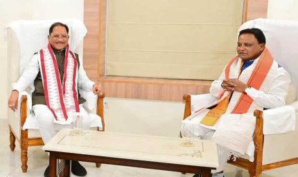 मुख्यमंत्री  विष्णु देव साय ने ओडिशा के मुख्यमंत्री  मोहन चरण माझी से की सौजन्य भेंट