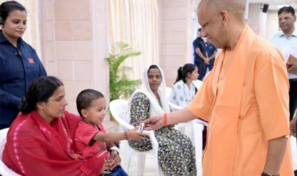 छोटी घटनाएं बड़ी न बनें, डीएम-एसपी रखें नजरः मुख्यमंत्री