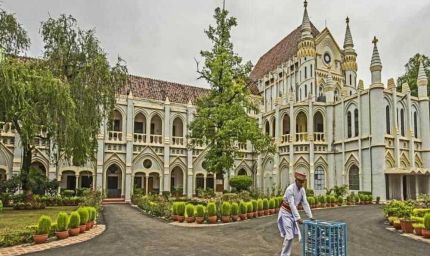 छिंदवाड़ा SP के खिलाफ गैर-जमानती वारंट, जबलपुर HC ने किया तलब