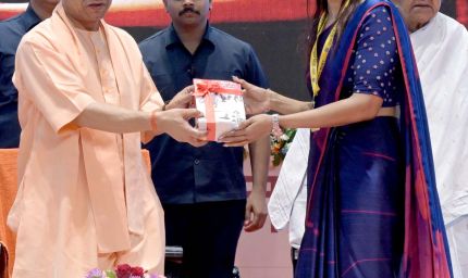शिक्षा सेवा चयन आयोग से चयनित 3,567 प्रधानाचार्य, प्रधानाध्यापक, प्रवक्ता और सहायक अध्यापकों को मिले नियुक्ति पत्र