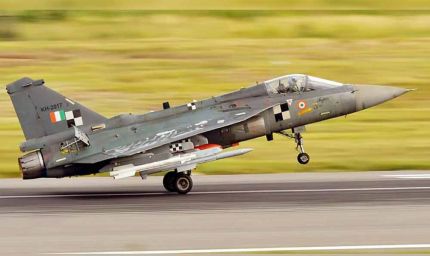 Tejas Mk1A: एक-दो महीने में वायु सेना में शामिल हो सकते हैं नए लड़ाकू विमान
