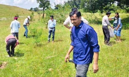 सेवा संकल्प अभियान: जोगी डोंगरी जलाशय में स्वच्छता अभियान से दिया जल संरक्षण का संदेश
