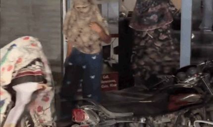 हिसार के होटलों में छापा, 22 युवतियों समेत 19 युवक पकड़े
