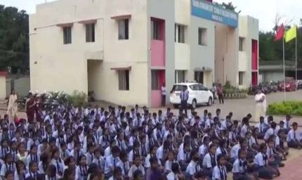 स्वामी आत्मानंद स्कूलों में LKG शुरू करने का आदेश