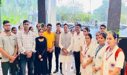 नर्सिंग विद्यार्थियों ने परीक्षा परिणाम जारी होने पर उप मुख्यमंत्री  शुक्ल का जताया आभार