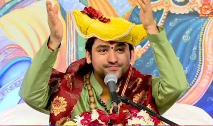 लुधियाना में बागेश्वर बाबा की एक झलक को उमड़ी भीड़