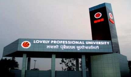 LPU बोला- ‘यूनिवर्सिटी को बदनाम करने की साजिश’, यौन उत्पीड़न की खबरों को बताया अफवाह
