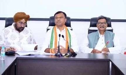 CG कांग्रेस कार्यकारिणी की बैठक शुरू, प्रदेश प्रभारी सुखदेव भगत समेत वरिष्ठ नेता शामिल