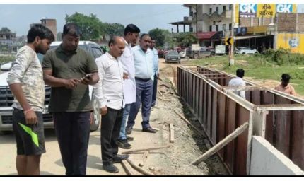 अंबिकापुर-रामानुजगंज NH पर घटिया निर्माण का आरोप, अध्यक्ष-उपाध्यक्ष ने मौके पर पहुंचकर रुकवाया काम