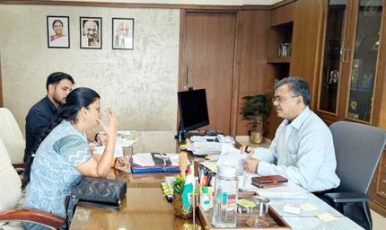 मुख्य सचिव  बर्णवाल से मिलीं बाल अधिकार आयोग की अध्यक्ष डॉ. शर्मा