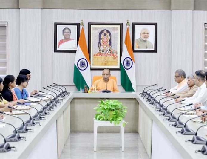 सरकारी संस्थानों में हथकरघा उत्पादों की खरीद को बढ़ावा देगी योगी सरकार