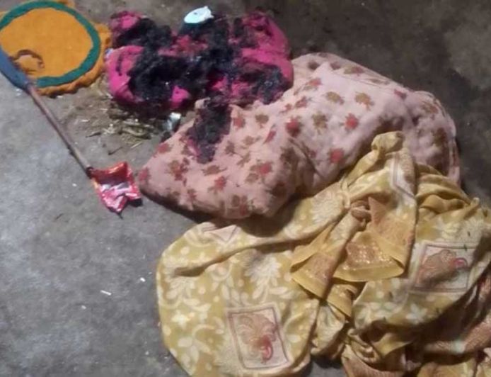 डबरा में रहस्यमयी आग का खौफ! 3 दिन से जल रहे कपड़े-बिस्तर, नई बहू की साड़ी भी राख