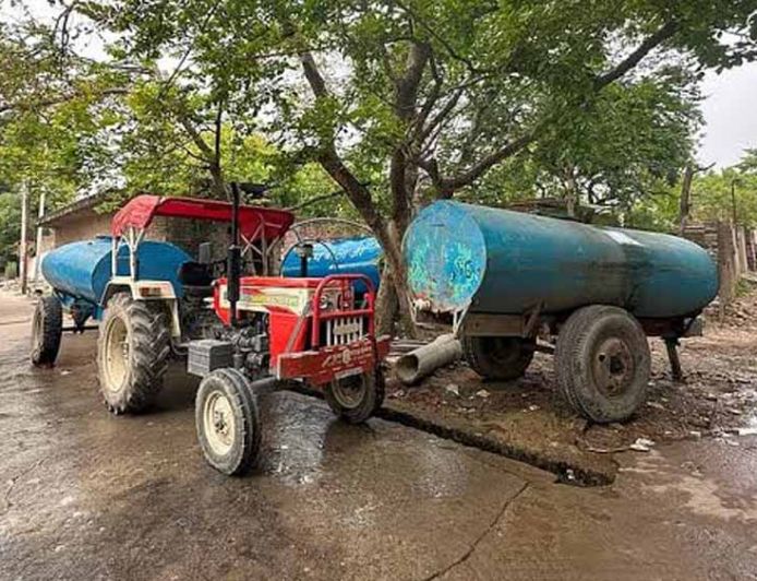CG में 1.30 लाख का पानी टैंकर 2.50 लाख में खरीदा, पंचायतों में पहुंचते ही उठे सवाल