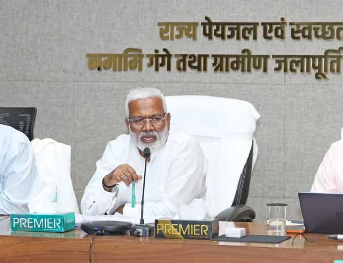 योगी सरकार का सुरक्षित पेयजल अभियान: बिहार की टीम ने यूपी जल निगम ग्रामीण की प्रयोगशाला का किया अध्ययन